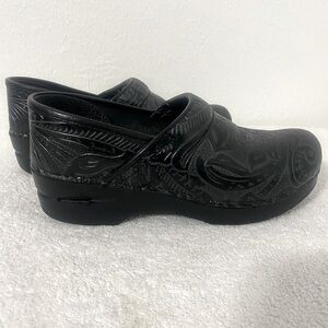 Dansko Women's Professional Clogs All Day Comfort, Arch Support Sz 37 (6-6.5)